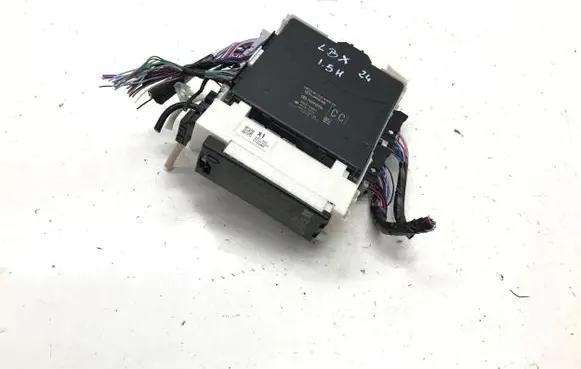 Lexus LBX Fuse box set 8922152B50 50155574