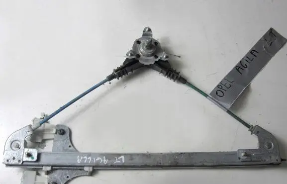 Rear door manual window regulator