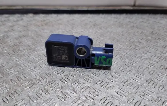 Volvo V50 Airbag deployment crash/impact sensor 31264410