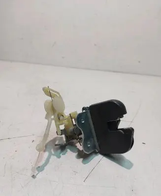 Mercedes-Benz C W203 Seat back rest lock catch A2039200472