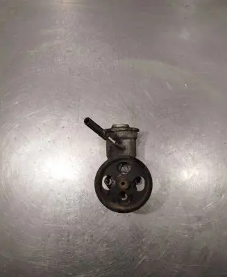 Toyota Avensis T250 Power steering pump