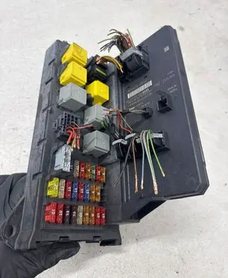Mercedes-Benz Sprinter W906 Fuse module A9069006303 A9069017501
