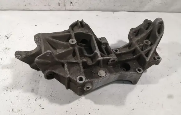 Audi A4 S4 B5 8D Generator/alternator bracket 058145523B