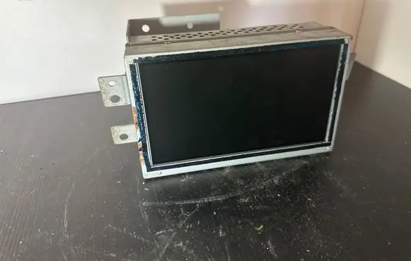 Nissan X-Trail T30 Screen/display/small screen DP7W3303Z 28090EQ300