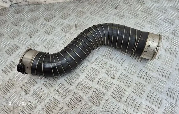 Intercooler hose/pipe