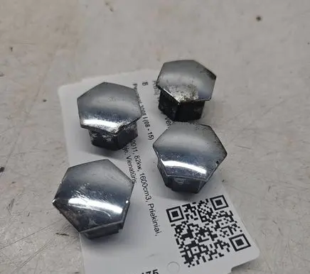 Peugeot 3008 I Wheel nut cap/cover 