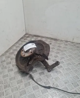 Audi A3 S3 8P Rear wheel hub