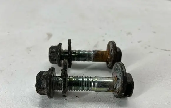 Subaru Forester SK Rear suspension camber bolt 901700154