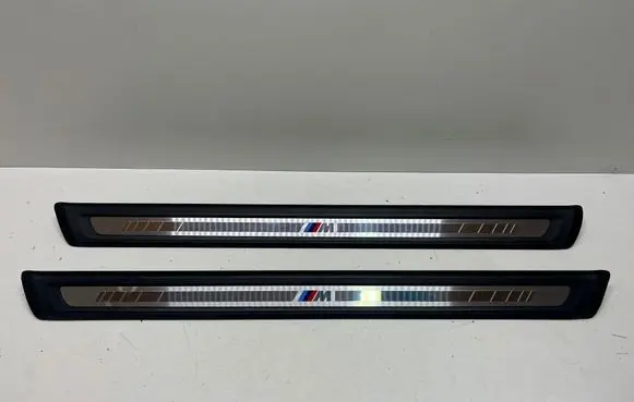 BMW 4 G22 G23 G24 G26 Front sill trim cover 8077317 00721 101439