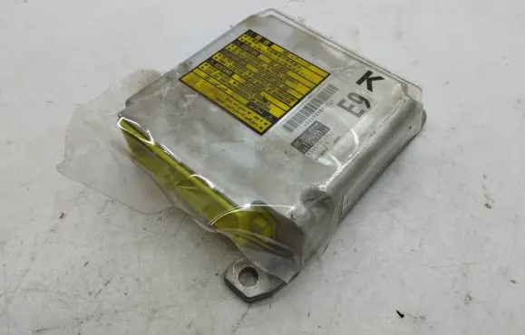 Toyota Prius (XW20) Airbag control unit/module 8917047390 1523006951