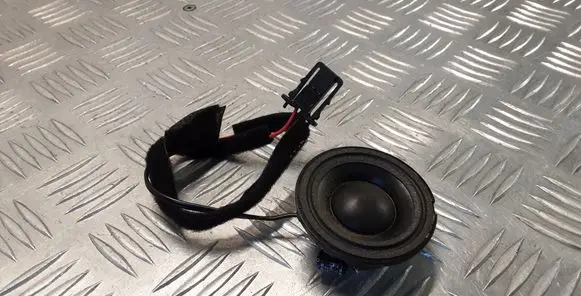Volkswagen Touareg I Front door speaker 7L6035415