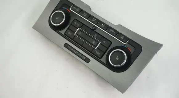 Volkswagen Golf VI Climate control unit 5K0907044FA