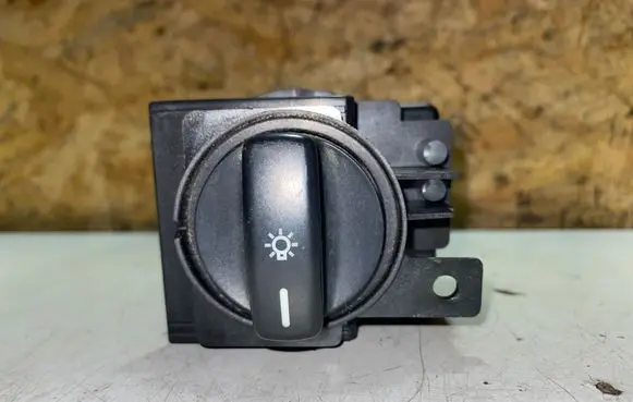 Mercedes-Benz B W245 Light switch 1695452704