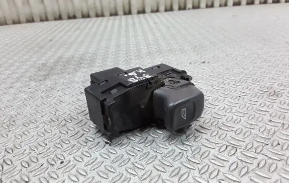 Volvo V70 Electric window control switch 9472275
