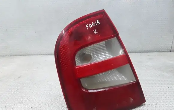 Skoda Fabia Mk1 (6Y) Rear/tail lights 6Y6945095
