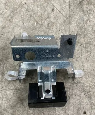 Nissan Navara D23 Horn signal 3094167