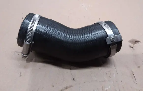 Peugeot 508 Intercooler hose/pipe 9684307380