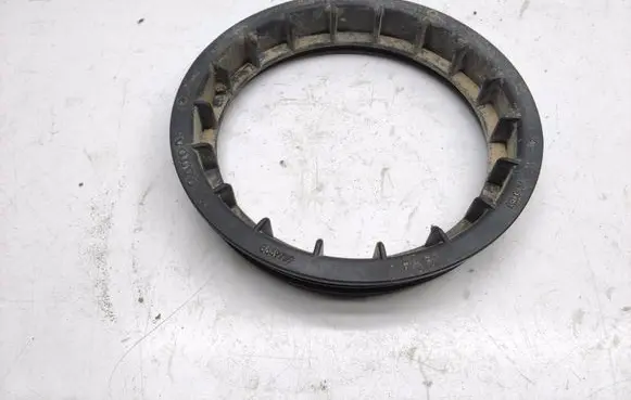 Volvo V70 In tank fuel pump screw locking ring/nut 8649739