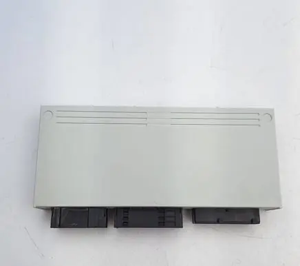 BMW X3 E83 Comfort/convenience module 6963338 57762110 CLES82E