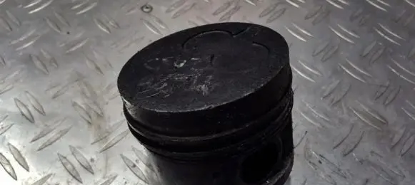 Mazda 626 Piston 
