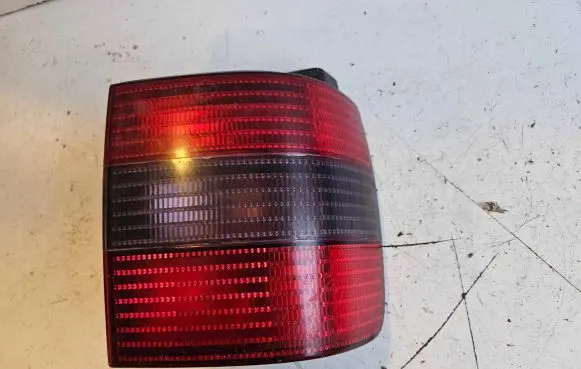 Volkswagen PASSAT B4 Rear/tail lights 3A9945112B