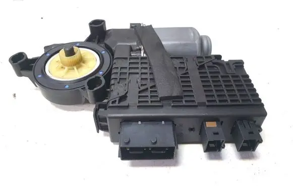 Citroen C4 I Picasso Front door window regulator motor 9682495680