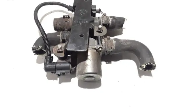 Volkswagen Phaeton Coolant heater control valve 3D0820035 3D0819673