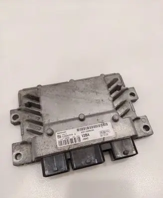 Ford Fiesta Engine control unit/module AV2112A650BA S180047018A