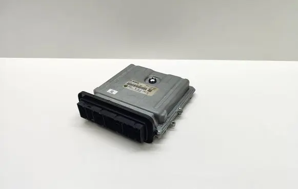BMW 5 F10 F11 Engine control unit/module 8513161 851316101 0281017627