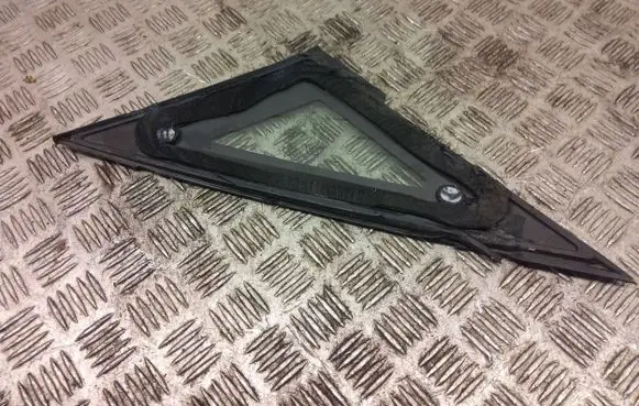 Ford Ecosport Front triangle window/glass 43R001264