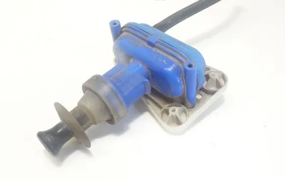 Audi 80 90 S2 B4 Central locking motor 893862123
