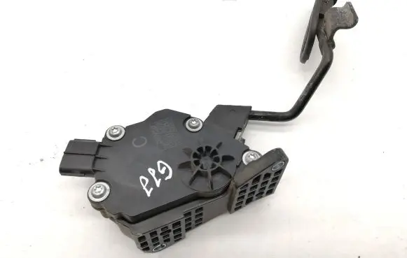 Lexus IS 220D-250-350 Accelerator throttle pedal 7811053030