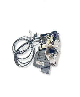 Mercedes-Benz ML W163 Rear door lock A1637302235