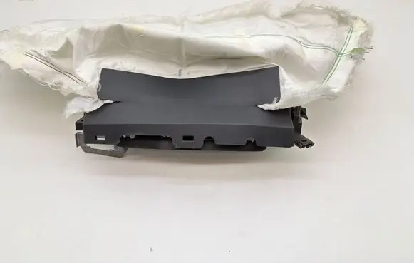 Subaru Outback (BT) Knee airbag 