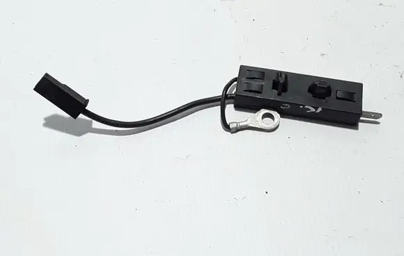 Renault Latitude (L70) Aerial GPS antenna 283630005R