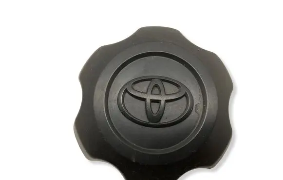Toyota Hilux (AN120, AN130) Non-original wheel cap 4260B0K100
