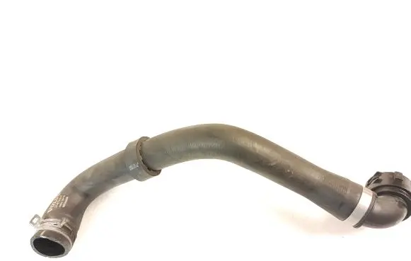 Volvo XC90 Engine coolant pipe/hose 31474845