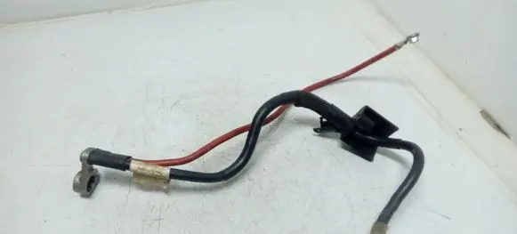 Volkswagen PASSAT CC Positive cable (battery)
