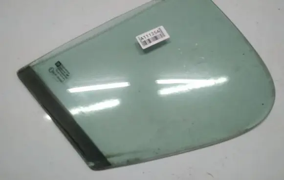 Opel Astra H Rear vent window glass AS2