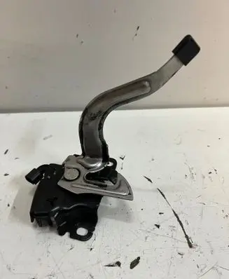 Honda CR-V Engine bonnet/hood lock/catch