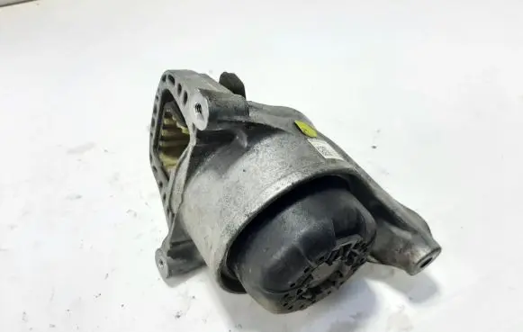 Audi A4 S4 B9 8W Engine mount bracket 8W0199372CD