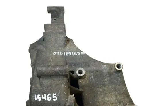 Volkswagen Transporter - Caravelle T4 Generator/alternator bracket 074145169F