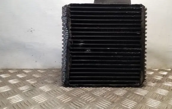 Air conditioning (A/C) radiator (interior)