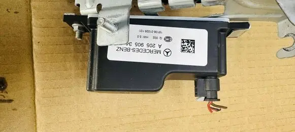 Mercedes-Benz C W205 Voltage converter inverter A2059053414