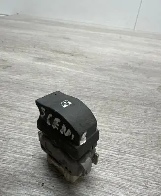 Renault Espace - Grand espace IV Electric window control switch 28082 220510 220717R