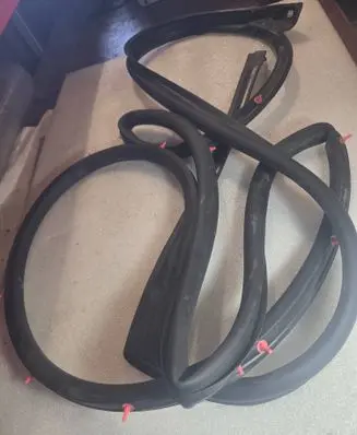 KIA Sportage Front door rubber seal 