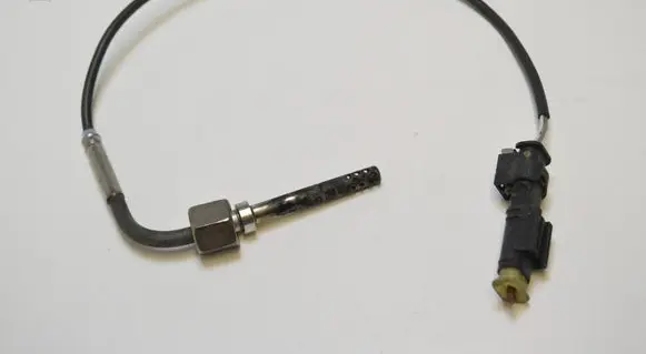 Mercedes-Benz Sprinter W906 Oil temperature sensor A0071537528