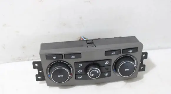 Opel Antara Interior fan control switch 
