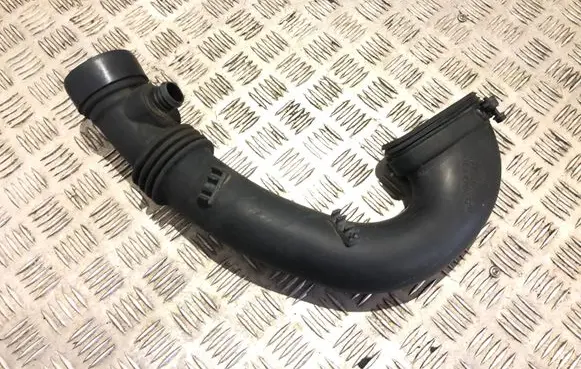BMW X5 E53 Turbo air intake inlet pipe/hose 7786013