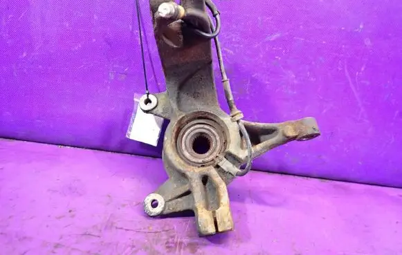 Renault Scenic II - Grand scenic II Front wheel hub spindle knuckle